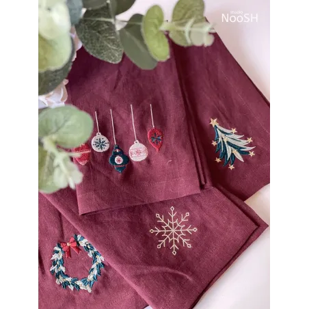 Burgundy Linen Christmas1 Napkins