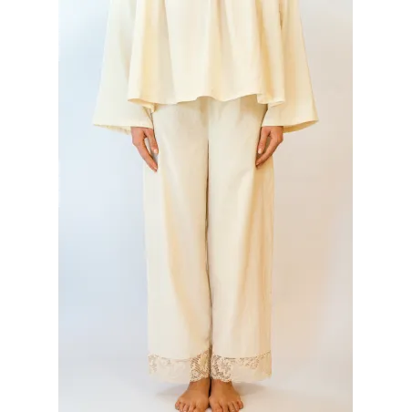  Timeless Cotton White Trousers